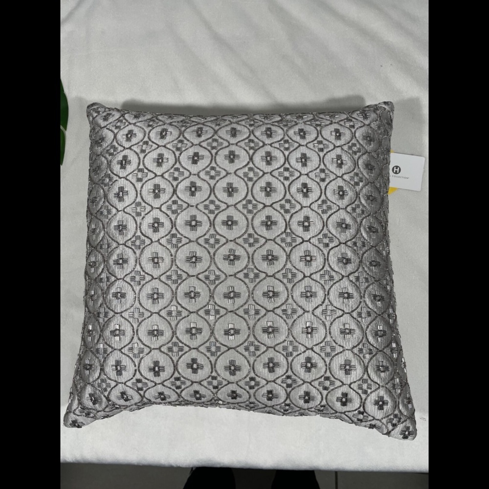 NWT Hotel Collection Primativa‎ Decorative Pillow